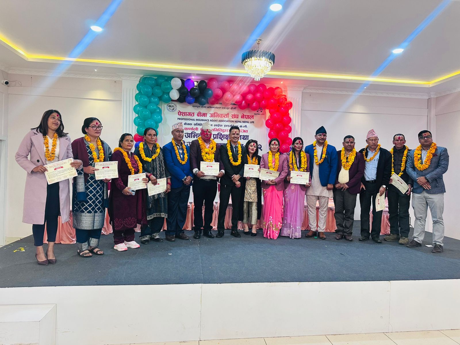 पेशागत बीमा अभिकर्ता संघ बिमक कर्णाली प्रदेशको दोस्रो अधिवेशनबाट अध्यक्ष कृपा राज भट्टको नेतृत्वमा ११ सदस्यीय समिति सर्वसम्मत गठन